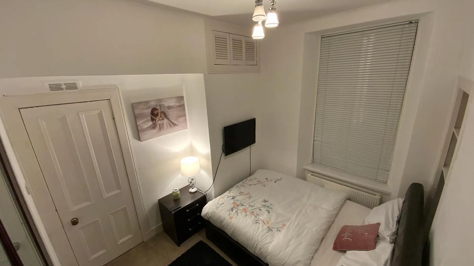 Stunning 1-Bed Apartment In Aberdeen City Centre 0*,  영국