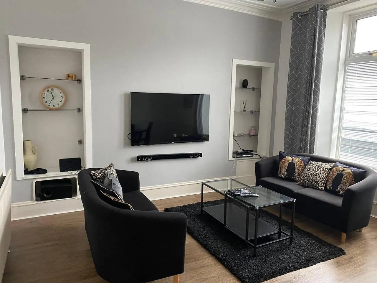 Stunning 1-Bed Apartment In Aberdeen City Centre